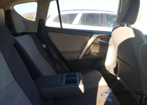 2015 Toyota Rav4 Xle from USA, damaged, VIN 2T3WFREV1FW174651